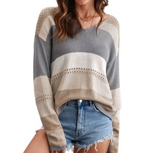 Boutique Striped Gray and Beige Colorblock Sweater. Size XL. Textured detailing